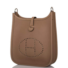 画像をギャラリービューアに読み込む, 【新品】エルメス ベージュ ドゥ ワイマール クレマンス エブリン TPM バッグ パラジウム金具