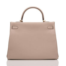 画像をギャラリービューアに読み込む, 【新品】エルメス ケリー ルトゥール 35 |グリ トゥルテレル、トゴ レザー、ゴールド金具
