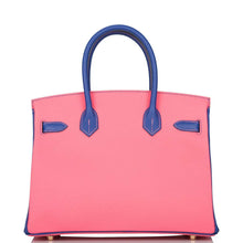 画像をギャラリービューアに読み込む, 【新品】エルメス バーキン 30 ホースシュー スタンプ (HSS) |バイカラー: ローズ アザリーとブルー エレクトリック、エプソム レザー、ブラッシュ ゴールド ハードウェア