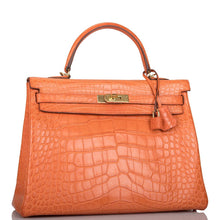 画像をギャラリービューアに読み込む, 【愛用】エルメス ケリー ルトゥルヌ 35 |オレンジポピー、マットアリゲーターレザー、ゴールド金具