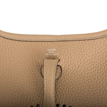 画像をギャラリービューアに読み込む, 【新品】エルメス トレンチクレマンス エブリン TPM バッグ パラジウム金具