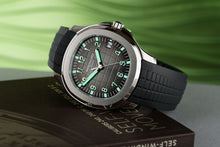 画像をギャラリービューアに読み込む, <transcy>*【中古】パテック フィリップ アクアノート 5167A/001</transcy>