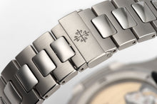 画像をギャラリービューアに読み込む, 【中古】パテック フィリップ ノーチラス 5711/1A-010 「パテックシール」