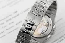 画像をギャラリービューアに読み込む, 【中古】パテック フィリップ ノーチラス 5711/1A-010 「パテックシール」