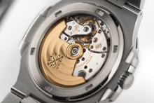画像をギャラリービューアに読み込む, <transcy>※【中古】パテックフィリップ ノーチラス 5711/1A-010 「ジュネーブシール」</transcy>