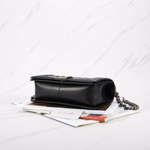 Muatkan imej ke dalam penonton Galeri, [Open Box] Chanel Boy | Caviar &amp; Ruthenium-Finish Metal
