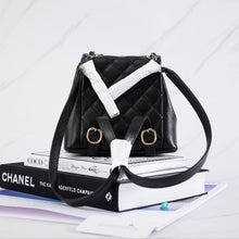 Muatkan imej ke dalam penonton Galeri, [NEW] Chanel 23P Small Backpack | Grained Shiny Calfskin Black &amp; Gold-Tone Metal
