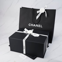 画像をギャラリービューアに読み込む, [NEW] Chanel 23P Small Backpack | Grained Shiny Calfskin Black &amp; Gold-Tone Metal
