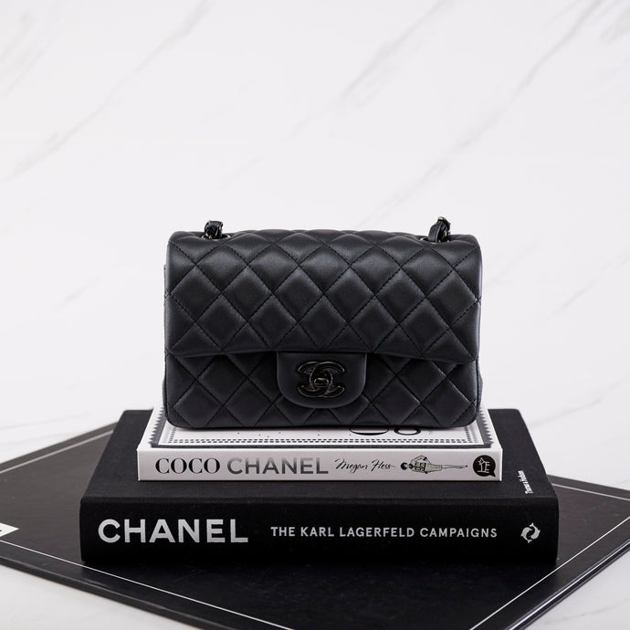 [NEW] Chanel Mini Rectangular Flap Bag | Lambskin So Black & Black Metal