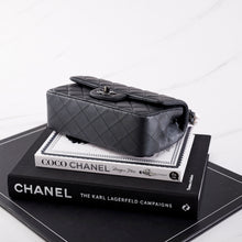 将图片加载到图库查看器中， [NEW] Chanel Mini Rectangular Flap Bag | Lambskin So Black &amp; Black Metal
