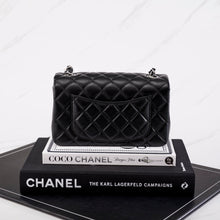 Muatkan imej ke dalam penonton Galeri, [NEW] Chanel Mini Rectangular Flap Bag | Lambskin Black &amp; Silver-Tone Metal
