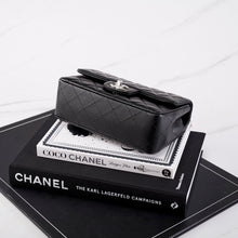 画像をギャラリービューアに読み込む, [NEW] Chanel Mini Rectangular Flap Bag | Lambskin Black &amp; Silver-Tone Metal
