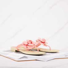 Muatkan imej ke dalam penonton Galeri, [OPEN BOX] Chanel Camellia Flip Flop Sandals Pink and Ivory
