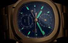 Load image into Gallery viewer, [NEW] Patek Philippe Nautilus 5990/1R-001
