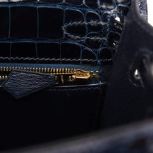 Muatkan imej ke dalam penonton Galeri, [NEW] Hermès Kelly Sellier 25 | Bleu Marine, Shiny Alligator Leather, Gold Hardware
