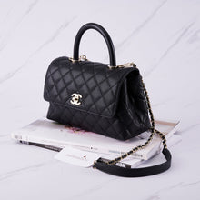 Muatkan imej ke dalam penonton Galeri, [Open Box] Chanel Flap Bag With Top Handle (Small Coco Handle) | Grained Calfskin Black &amp; Gold-Tone Metal
