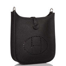 Muatkan imej ke dalam penonton Galeri, New] Hermès Black Clemence Evelyne TPM Bag Palladium Hardware
