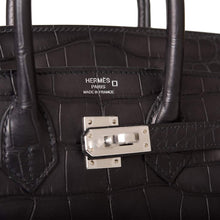 Muatkan imej ke dalam penonton Galeri, [New] Hermès Black Matte Alligator Birkin 25cm Palladium Hardware
