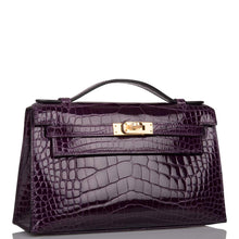 Load image into Gallery viewer, [NEW] Hermès Kellymini Mini, Pochette | Cassis, Shiny Alligator, Gold Hardware
