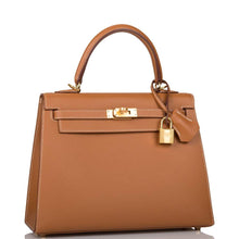 Muatkan imej ke dalam penonton Galeri, [NEW] Hermès Kelly Sellier 25 | Gold, Epsom Leather, Gold Hardware
