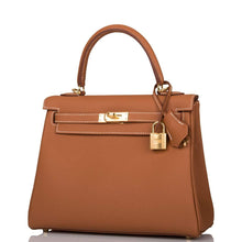 Load image into Gallery viewer, [NEW] Hermès Kelly Retourne 25 | Gold, Togo Leather, Gold Hardware
