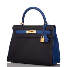 Load image into Gallery viewer, [NEW] Hermès Kelly Retourne 28 | Horseshoe Stamp (HSS), Bi-Color Black and Bleu Electric, Clemence Leather, Brushed Gold Hardware
