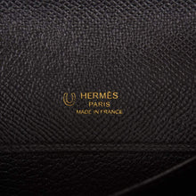 Muatkan imej ke dalam penonton Galeri, [New] Hermès Kelly Cut | Horseshoe Stamp (HSS), Black, Epsom Leather, Gold Hardware
