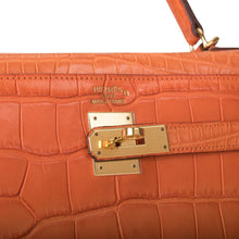 Muatkan imej ke dalam penonton Galeri, [Preloved] Hermès Kelly Retourne 35 | Orange Poppy, Matte Alligator Leather, Gold Hardware
