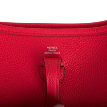 Muatkan imej ke dalam penonton Galeri, [New] Hermès Rouge de Coeur Clemence Evelyne TPM Bag Palladium Hardware
