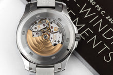 Load image into Gallery viewer, [New] Patek Philippe Aquanaut 5167/1A-001 | Date • Sweep Seconds
