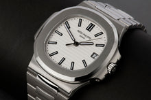 Load image into Gallery viewer, [Pre-owned] Patek Philippe Nautilus 5711/1A-011
