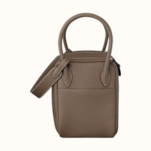 Load image into Gallery viewer, [New] Hermès Lindy 26 | Étoupe, Taurillon Clemence Leather, Palladium Hardware
