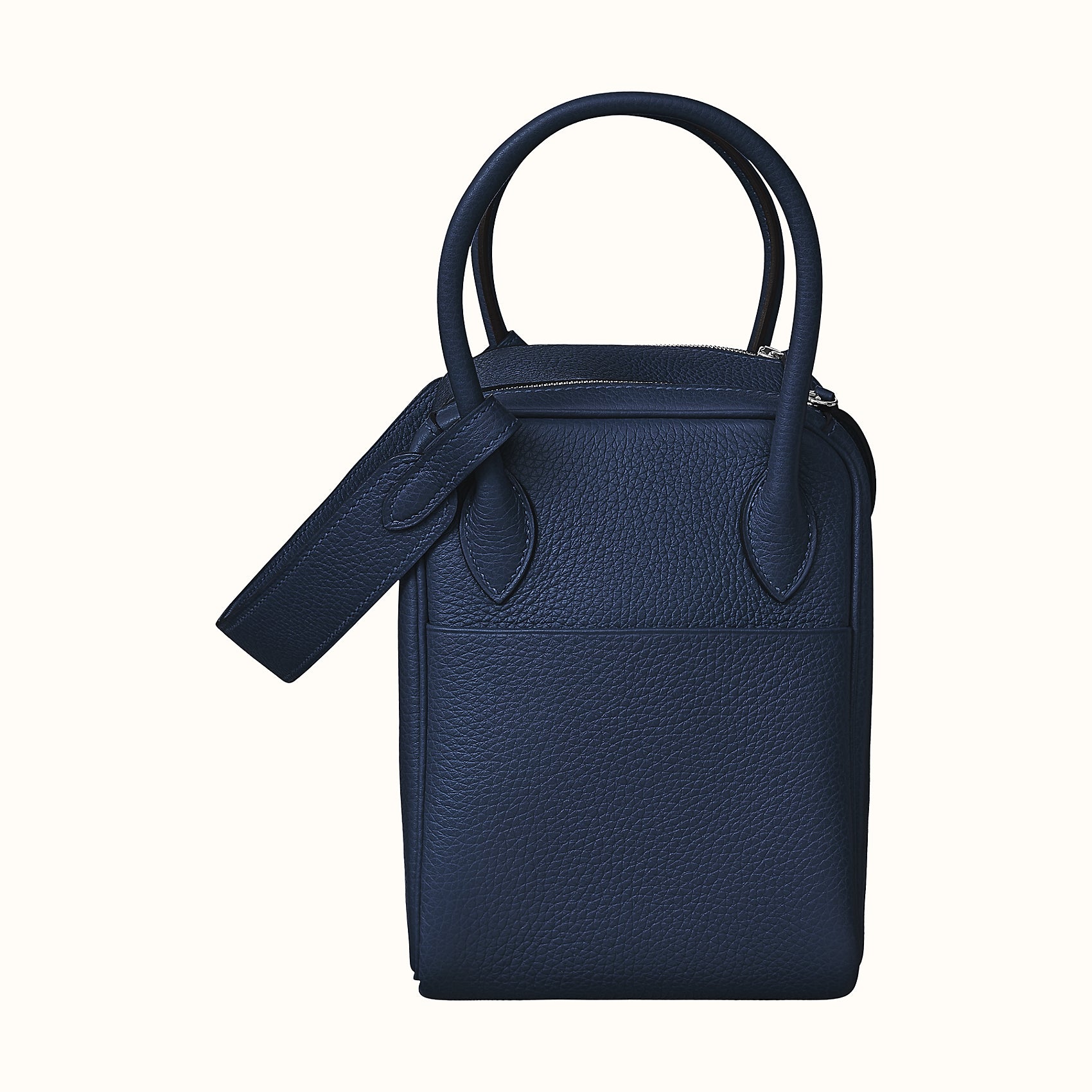 Hermes Lindy 26 Bleu Nuit Clemence Palladium Hardware – Madison Avenue  Couture